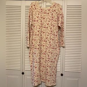 Hanes Her Way thermal loungewear/sleepwear. Medium. NWOT. Ivory with flowers